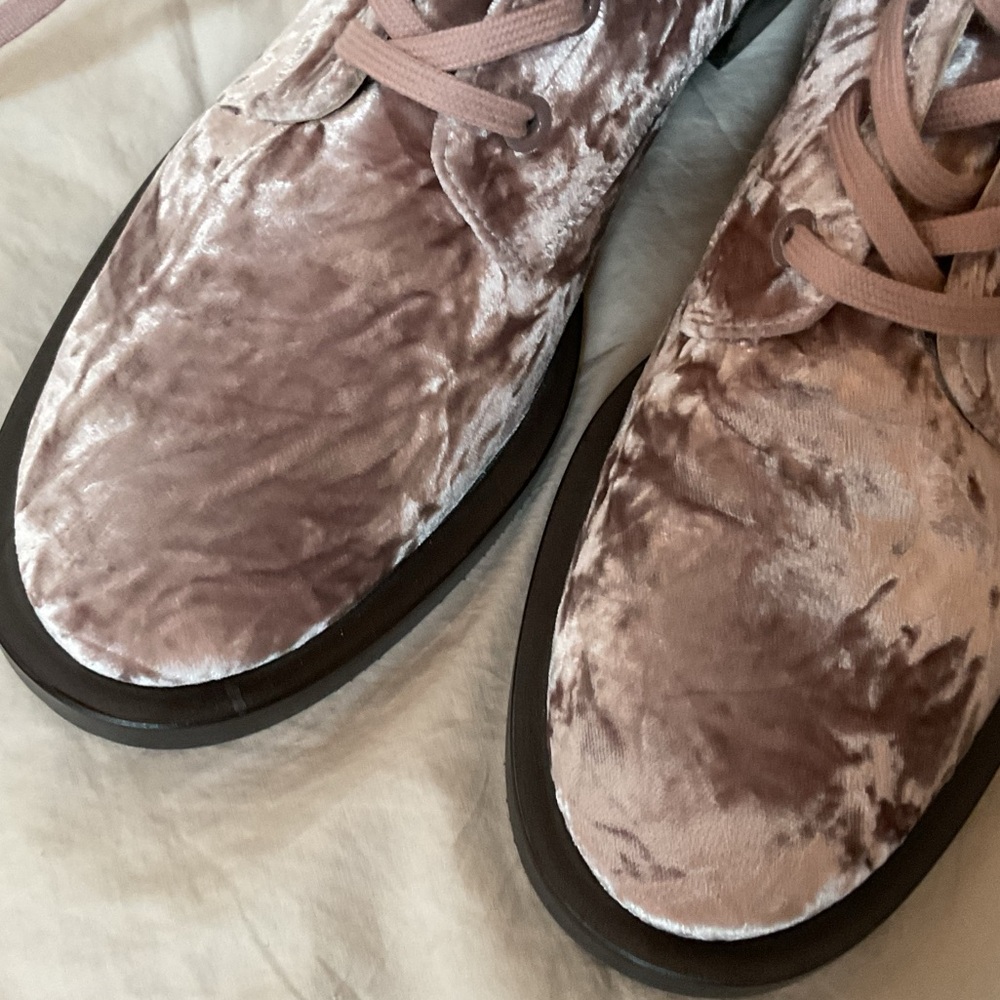 Stuart Weitzman Sondra Sleek Booties, 6.5, New - Picture 3 of 13